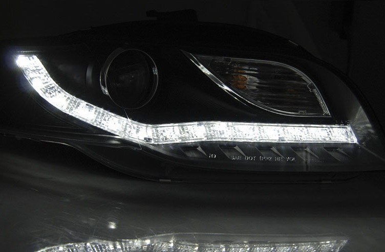 Koplampen Audi A4 B7 04-07 DRL look Zwart